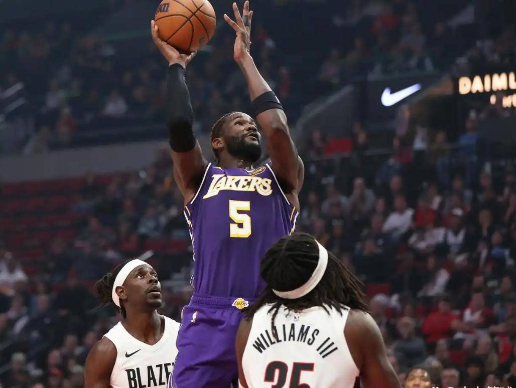 开拓者逆转湖人，豪取两连胜