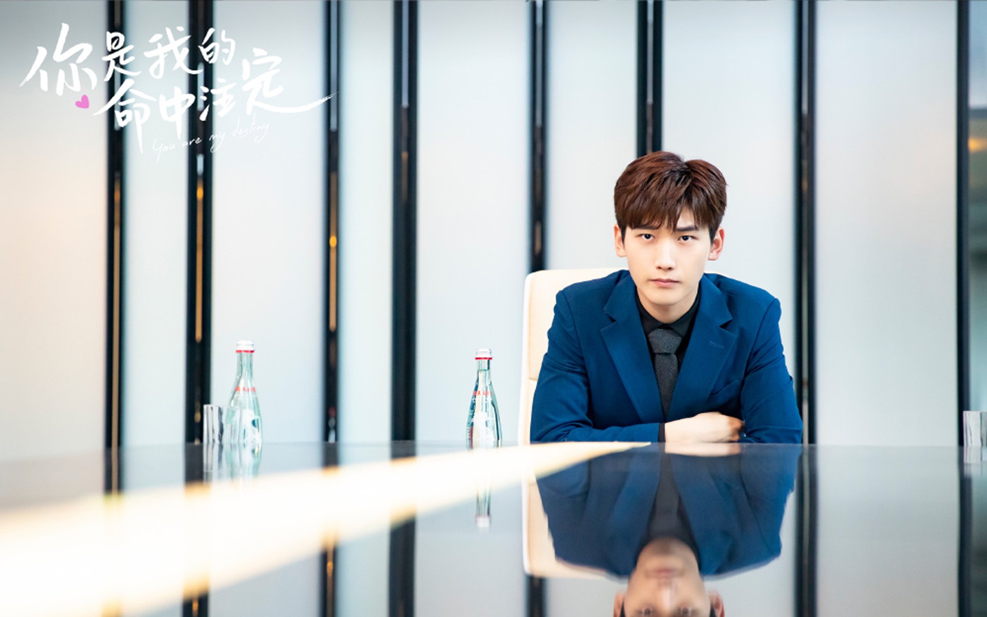 银剑出鞘,拉塞尔最后一圈的逆袭与阿斯顿马丁的王朝序章