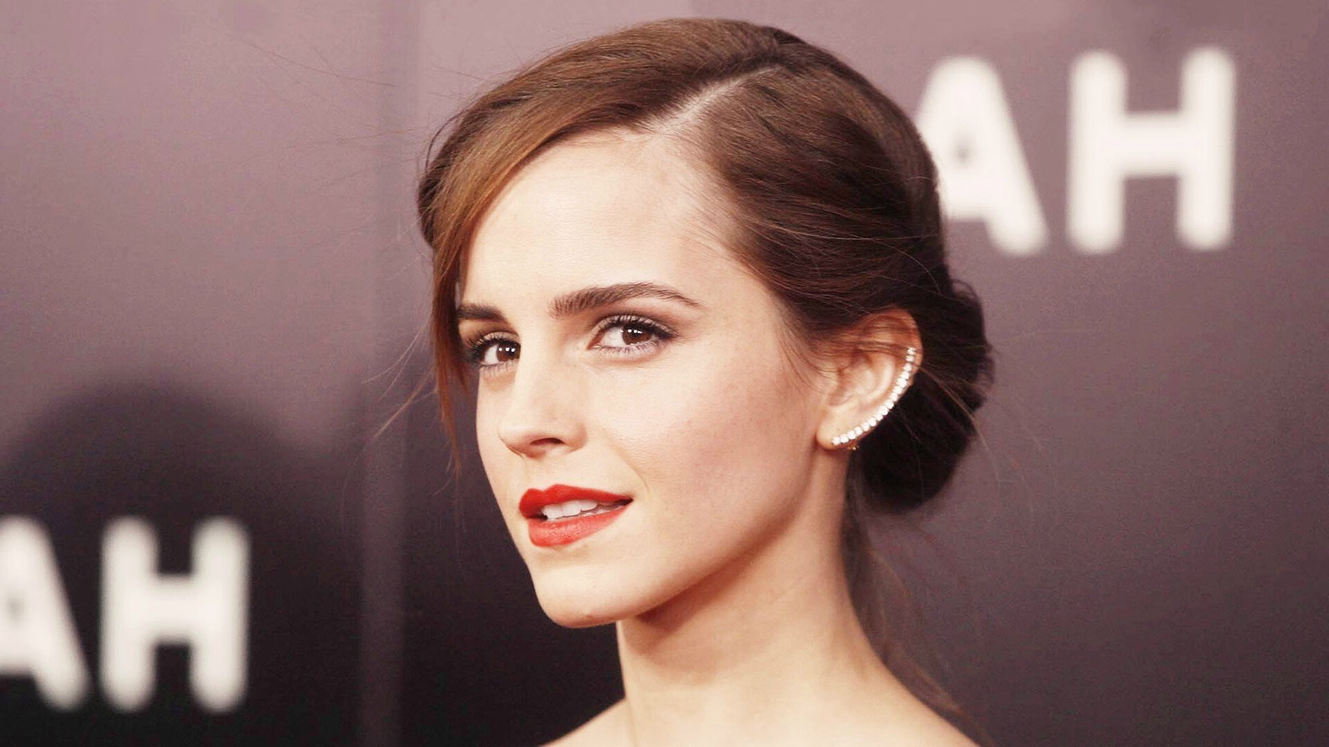 唯一性的交响，当佛罗伦萨终结芬兰，奥斯梅恩在NBA总决赛的跨界接管