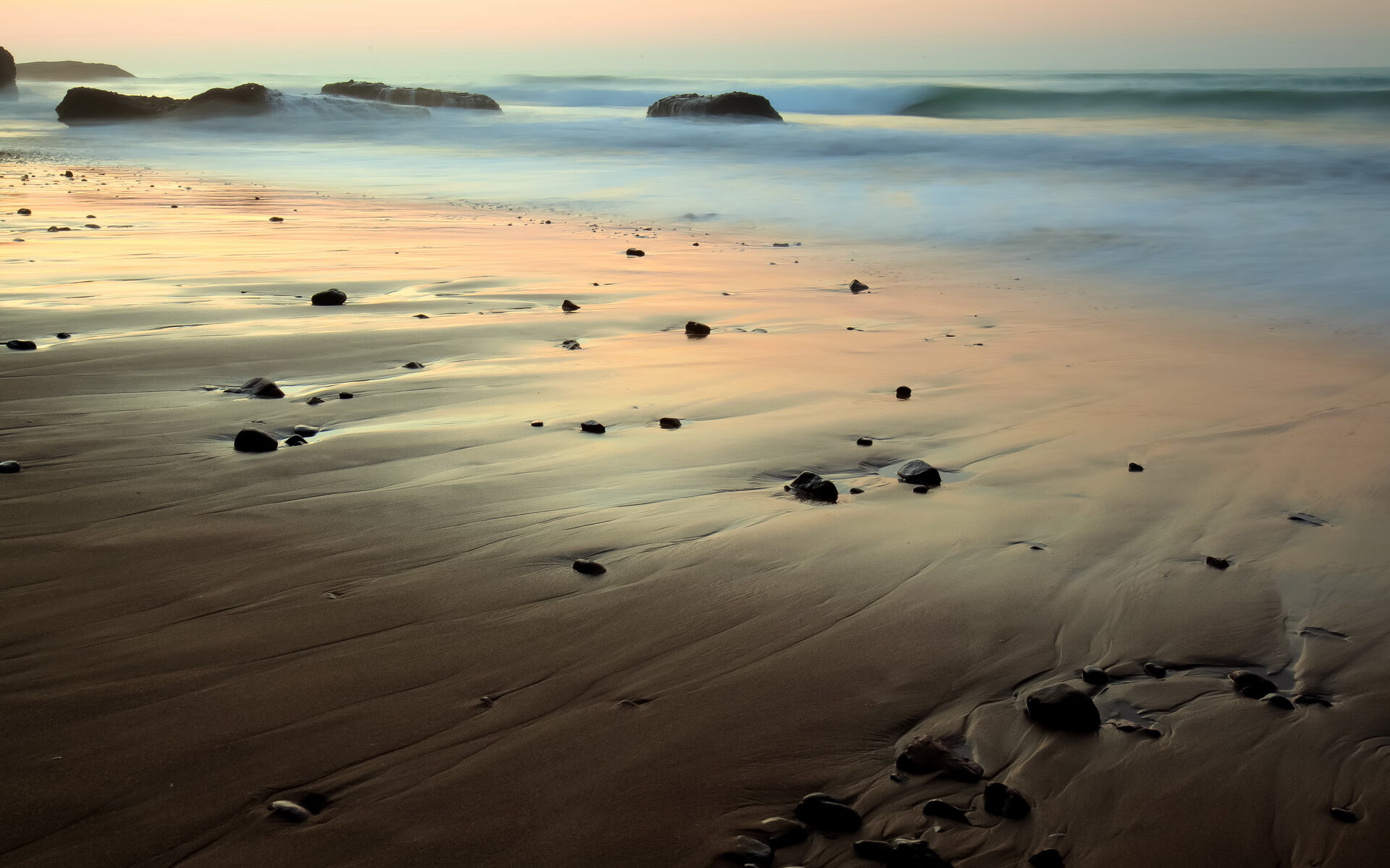 平行时空的对决，当韩国钢铁防线在曼城蓝月上，映出范戴克的无解投影