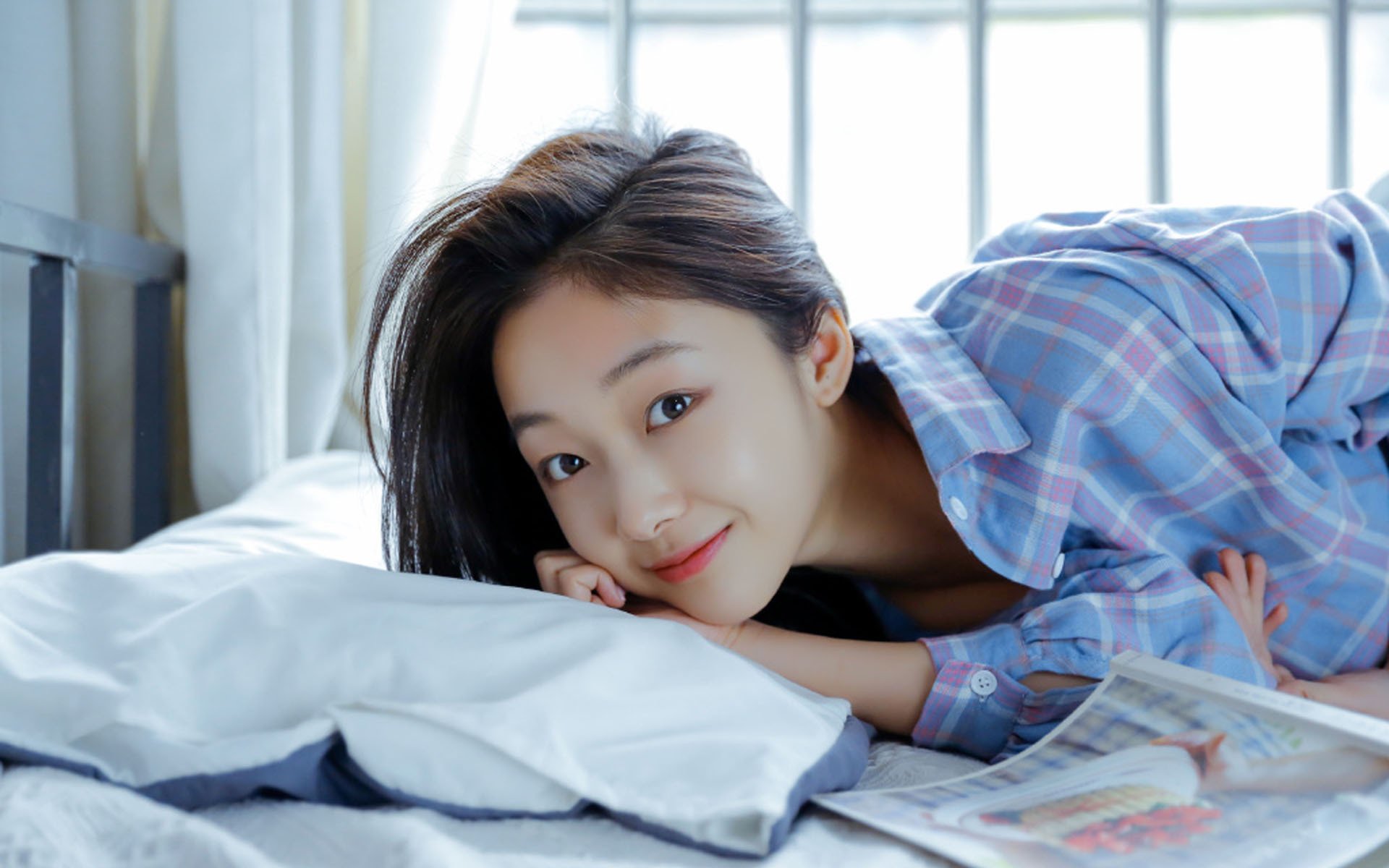 虚拟与现实交错，利物浦慈善赛压哨绝杀哥伦比亚，弗拉霍维奇跨界扮演关键先生