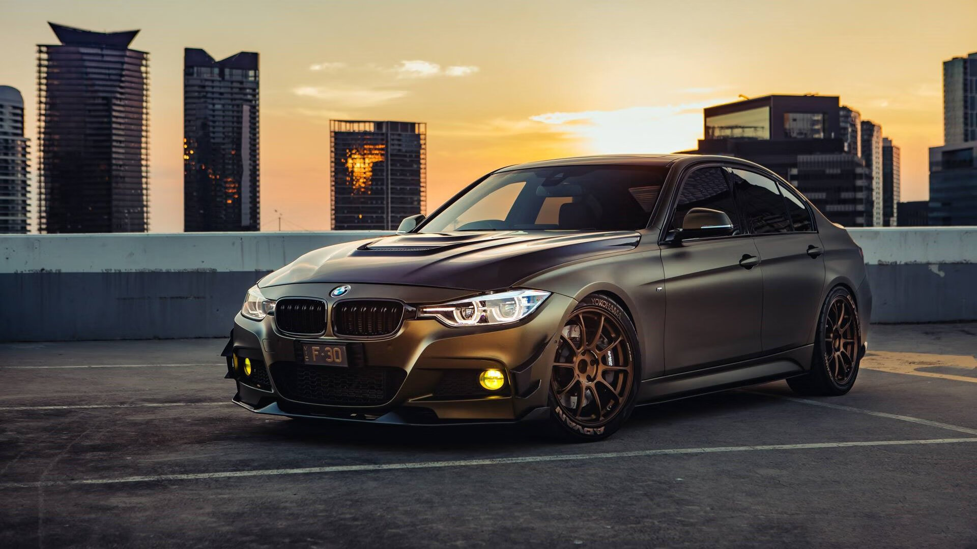 爱游戏官方-防守艺术，欧文锁死对手，76人险胜开拓者展团队韧性